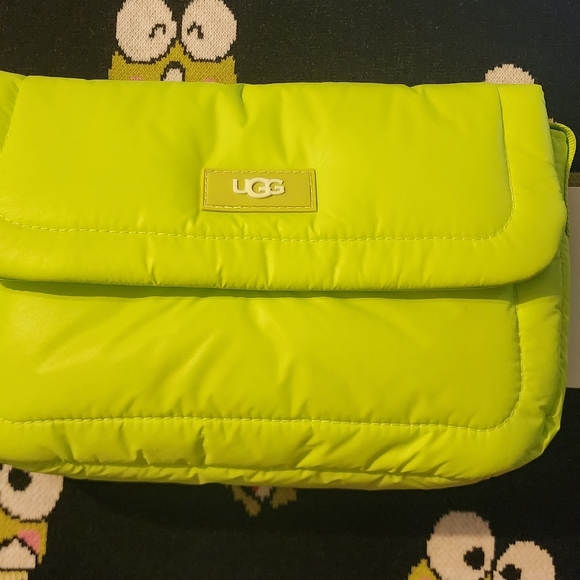 NWT UGG Dalton Neon Green Puffy Nylon Crossbody Bag - Picture 6 of 9